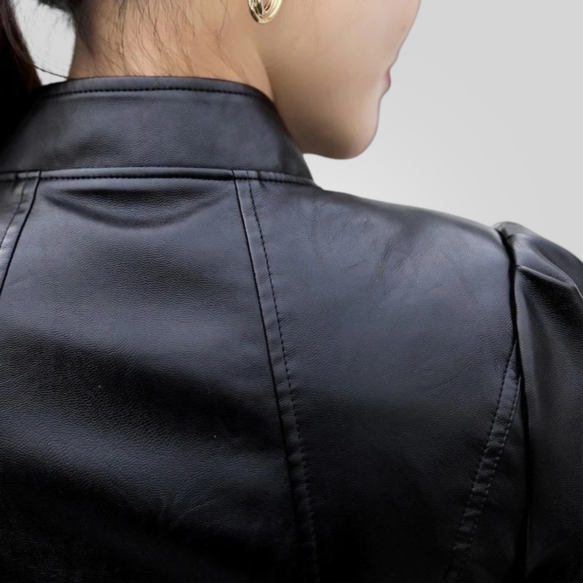Jaqueta de Couro Feminina Elegance