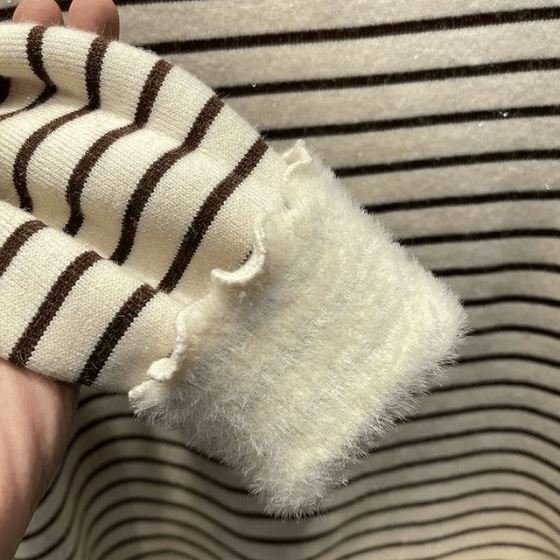 Suéter Feminino Siena Listrado Peluciado