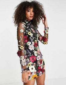 Vestido Curto Bordado Flores Manga Longa Vestido EP01 Preto P 